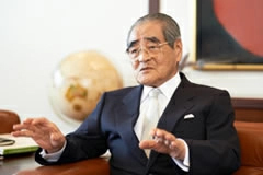 岡田様の早稲田大学在学当時は、どのような学生生活だったのでしょうか。